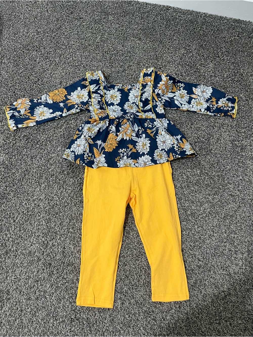 Amazon Girls Navy Floral Top & Yellow Leggings Matching Set